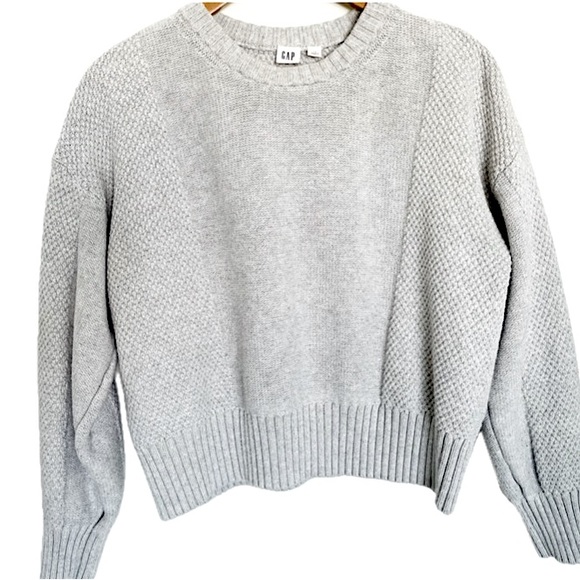 GAP Crew Neck Knit Cropped Sweater - Picture 2 of 6